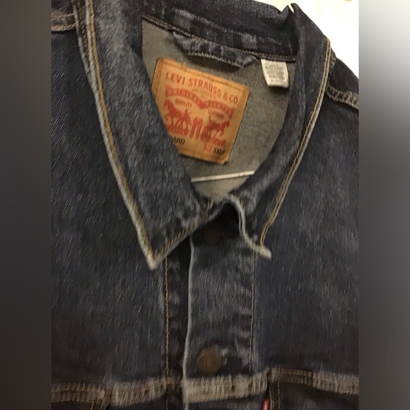 Levi's Dark Blue Denim Jacket - Picture 6 of 9